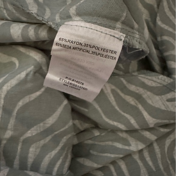 099. NWT Sage & White Smocking Ruffle Puffy Sleeve Dress with pockets - Picture 8 of 14